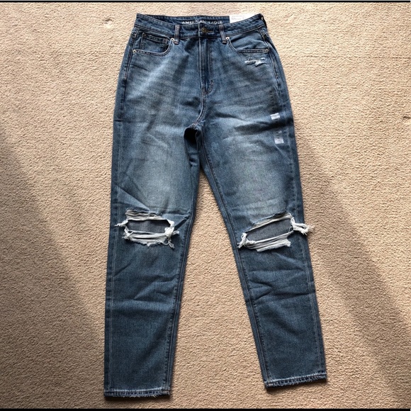 American Eagle AE Mom Jean Cool Classic Blue Size 10 Long Knee Rips Straight - Picture 5 of 15